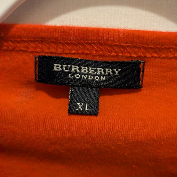 Burberry London Nova Check V-neck T-shirt. Red. Worn Once - Picture 2 of 2